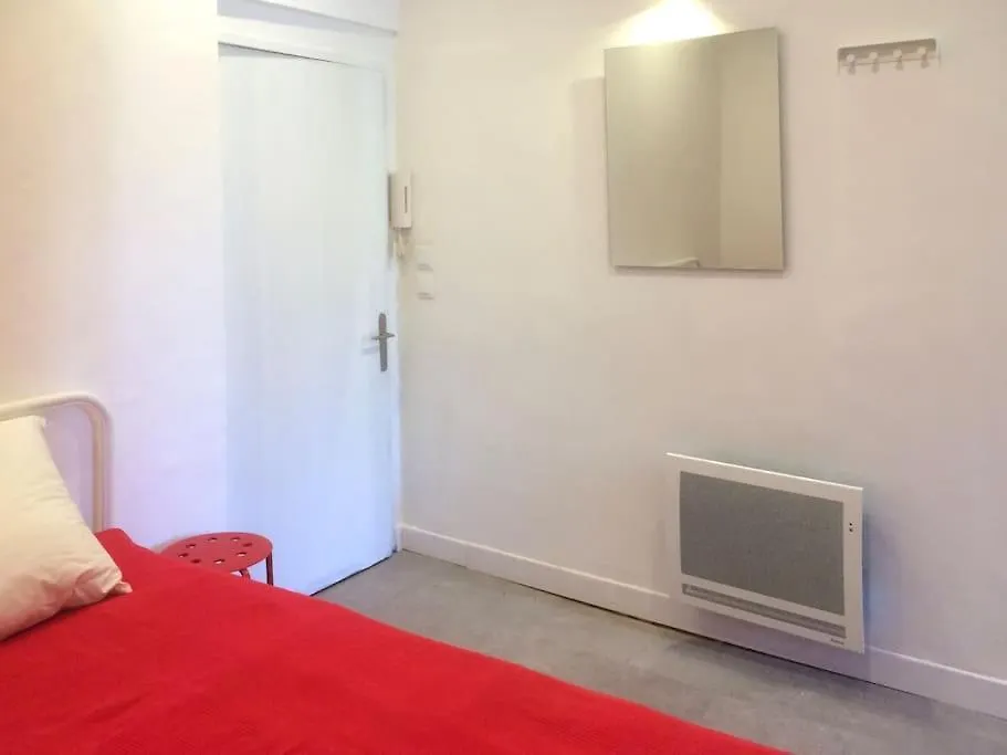 Studio Refait Recemment Rue Des Artistes A Frejus Apartment