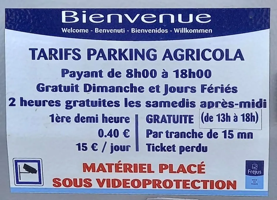 Studio Refait Recemment Rue Des Artistes A Frejus Apartment
